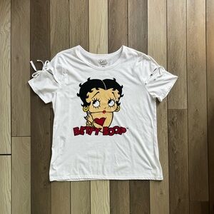 Doe Women’s Plus Betty Boop Tie Sleeves Pullover Graphic T-Shirt | Size: 1X